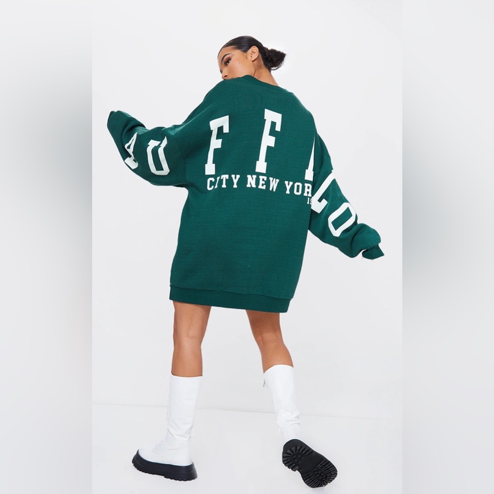 Pretty Little Thing Graphic Sweatshirt Dress - Picture 3 of 10